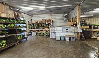1157 E Dade 186, Ash Grove, MO 65604