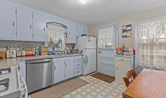 32 Birch Ct, Burlington, VT 05408