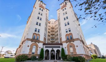 400 Deal Lake Dr 4D, Asbury Park, NJ 07712