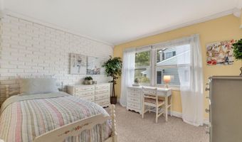 117 Idolstone Ln, Aberdeen Twp., NJ 07747