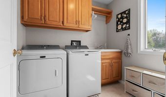 N9634 CHADBURY Lane, Appleton, WI 54915
