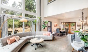 19354 Kiowa Rd, Bend, OR 97702
