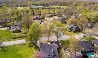 1300 Quail Run Cir, Bentonville, AR 72712