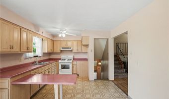 2107 Lynwood Dr, Aliquippa, PA 15001