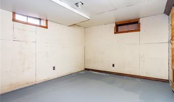 38 Greenwood Rd, North Kingstown, RI 02852