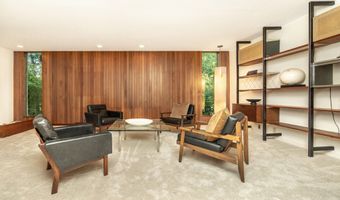 2707 Englave Dr, Ann Arbor, MI 48103