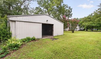 304 Blackmon St N, Camden, SC 29020