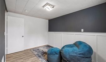 880 Whitney Dr, Apple Valley, MN 55124