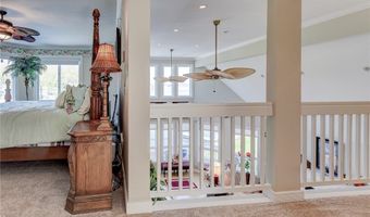 3836 Heron Watch Dr, Akron, OH 44319