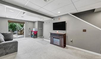 3289 Five Oaks Dr, Arnold, MO 63010