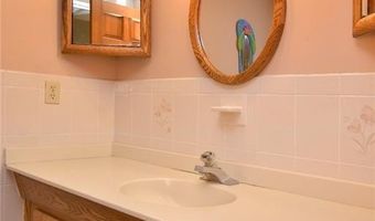 151 E Shore Rd, Narragansett, RI 02882
