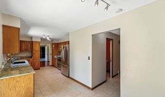1404 Nile Kinnick Dr S, Adel, IA 50003