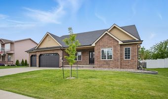 309 11th St NW, Altoona, IA 50009