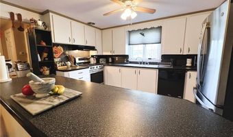 29 Stony Acre Dr, Cranston, RI 02920
