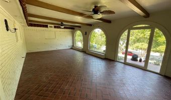 101 Robin Ave, Weatherford, TX 76086