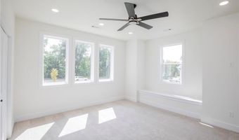 3406 Scoggins Rd, Bentonville, AR 72713