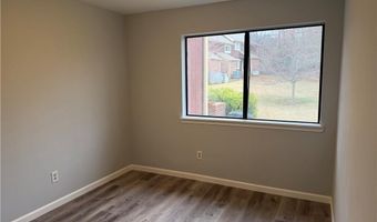 64 Country Place Ct, Alpharetta, GA 30005