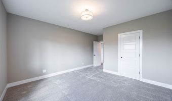 610 Ellis Cir, Adel, IA 50003