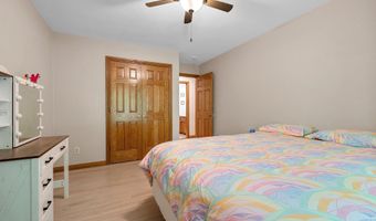 N3880 ANITA WIECKERT Road, Appleton, WI 54913