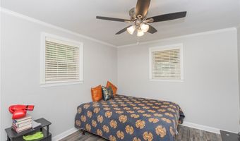 108 Briarwood Dr, Belton, SC 29627