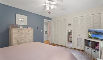 15 Blueberry Ln, Burlington, CT 06013