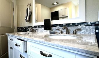 2110 W Bullock Ave, Artesia, NM 88210