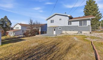 609 RIDGELAND St, Cheyenne, WY 82009