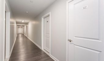 49 Taylor Ave 206, Bethel, CT 06801