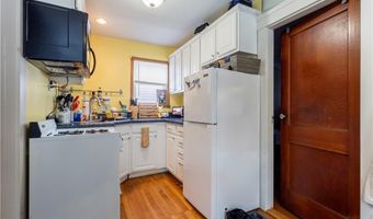 871 Smithfield Ave, Lincoln, RI 02865