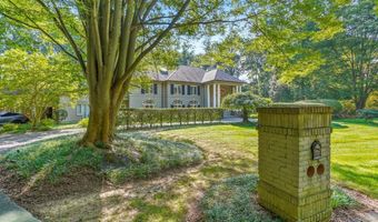 10823 LOCKLAND Rd, Potomac, MD 20854