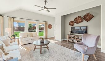 215 Seminole Trl, Alvarado, TX 76009