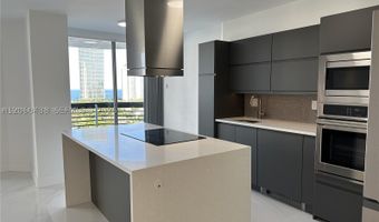 19101 NE 36th Ct 1811, Aventura, FL 33180