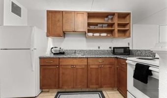111 KAHULUI BEACH Rd B112, Kahului, HI 96732