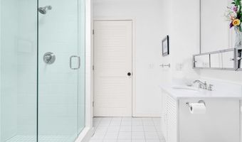 275 Boston Neck Rd, Narragansett, RI 02882