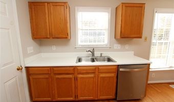 101 Lake Meadow Dr, Apex, NC 27502