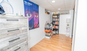 9 Farnum Ave, North Providence, RI 02911