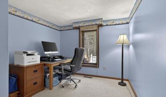 49 Birkdale Rd, Bedford, NH 03110