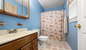 4 THATCHER St, Frankford, DE 19945