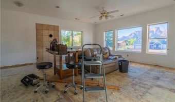 245 W Warren Ave, Colorado City, AZ 86021