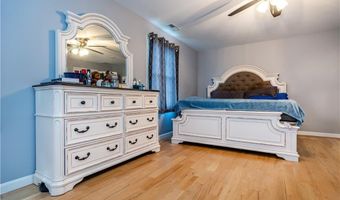 74 Brookhaven Dr, East Providence, RI 02914