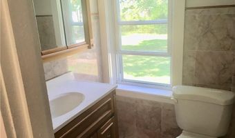 122 Market St, Warren, RI 02885