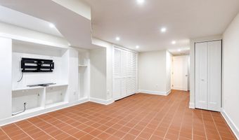 630 S PACA St, Baltimore, MD 21230