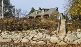 12 Ashley Dr, Belfast, ME 04915