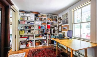 16 Francestown Rd, Bennington, NH 03442