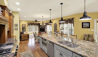 5695 N London Rd, Fairland, IN 46126