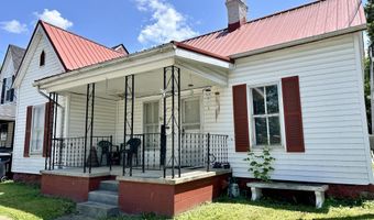 414 E 2nd St, Augusta, KY 41002