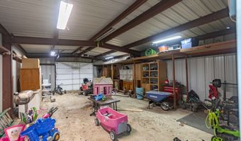 9903 Apple Dr, Abbeville, LA 70510