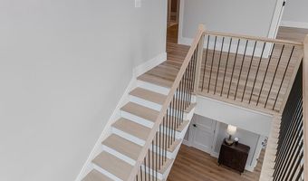 809 N KENMORE St, Arlington, VA 22201