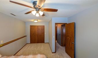 1918 Bayview Dr, Albert Lea, MN 56007