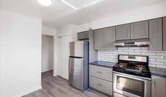 728 ELMTREE Ln, Claymont, DE 19703